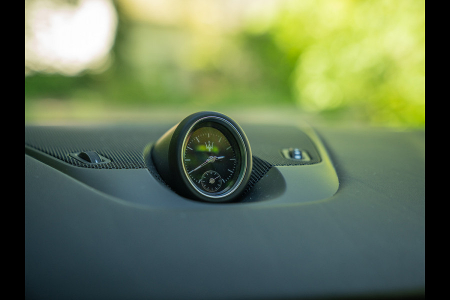 Maserati Levante 3.0 V6 S AWD GranLusso | Pano | Bowers & Wilkins | Stoelventilatie