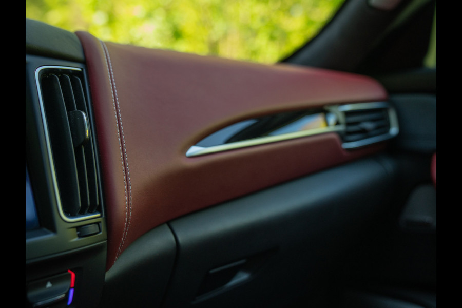 Maserati Levante 3.0 V6 S AWD GranLusso | Pano | Bowers & Wilkins | Stoelventilatie