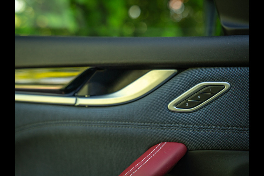 Maserati Levante 3.0 V6 S AWD GranLusso | Pano | Bowers & Wilkins | Stoelventilatie