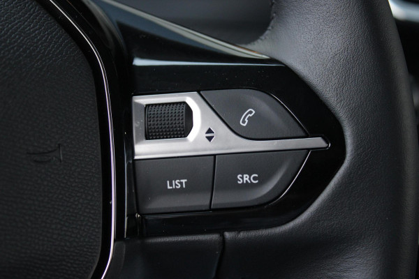 Peugeot 208 1.2 100PK ALLURE | CAMERA VOOR + ACHTER | KEYLESS ENTRY/START | DODEHOEK DETECTIE | NAVIGATIE | DRAADLOZE APPLE CARPLAY/ANDROID AUTO | PARKEERSENSOREN VOOR + ACHTER | ADAPTIVE CRUISE CONTROL | DAB+ RADIO | LED KOPLAMPEN |