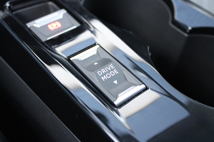 Peugeot 208 1.2 100PK ALLURE | CAMERA VOOR + ACHTER | KEYLESS ENTRY/START | DODEHOEK DETECTIE | NAVIGATIE | DRAADLOZE APPLE CARPLAY/ANDROID AUTO | PARKEERSENSOREN VOOR + ACHTER | ADAPTIVE CRUISE CONTROL | DAB+ RADIO | LED KOPLAMPEN |