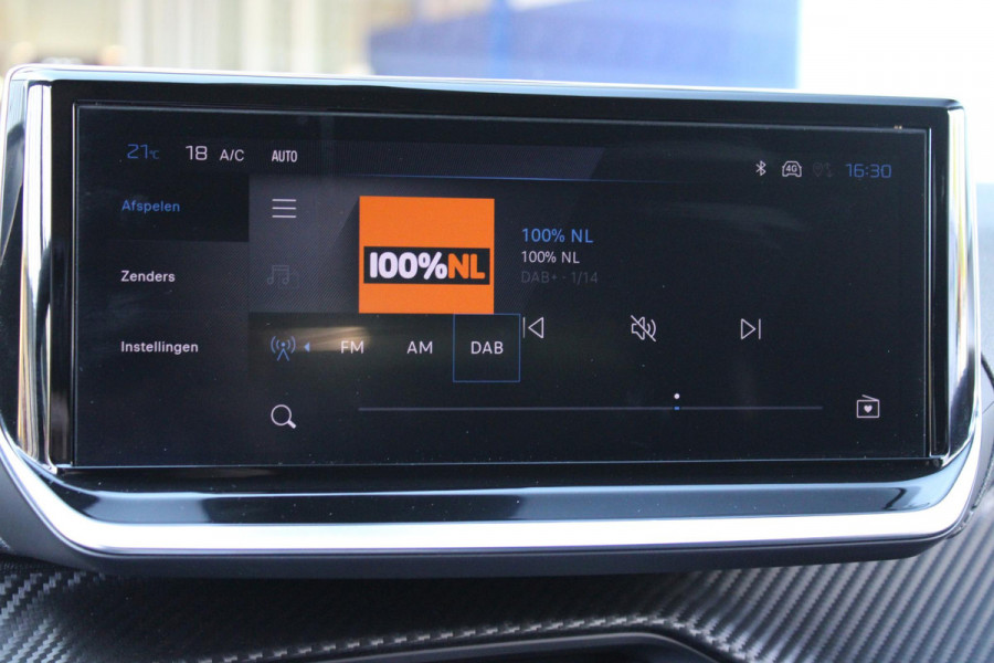 Peugeot 208 1.2 100PK ALLURE | CAMERA VOOR + ACHTER | KEYLESS ENTRY/START | DODEHOEK DETECTIE | NAVIGATIE | DRAADLOZE APPLE CARPLAY/ANDROID AUTO | PARKEERSENSOREN VOOR + ACHTER | ADAPTIVE CRUISE CONTROL | DAB+ RADIO | LED KOPLAMPEN |