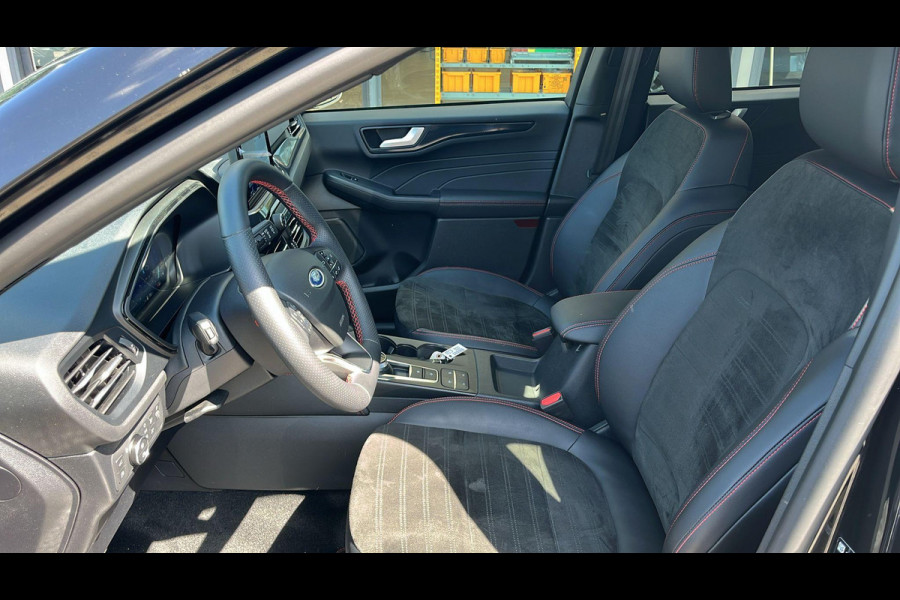 Ford Kuga 2.5 PHEV ST-Line X 225pk | Driver Assistance Pack | Winterpack | Wegklapbare Trekhaak | 1.500kg Trekgewicht  | All Weatherbanden