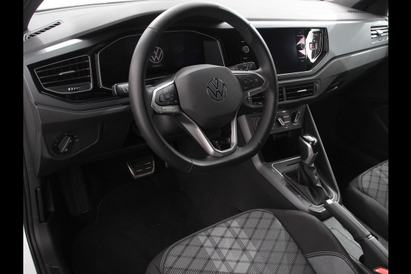 Volkswagen Polo 1.0 TSI DSG R-Line Navigatie Apple Carplay/Android Auto Adaptive Cruise Control Parkeersensoren Stoelverwarming Virtual Cockpit Ledverlichting Climate Control