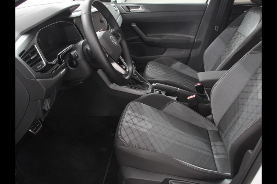 Volkswagen Polo 1.0 TSI DSG R-Line Navigatie Apple Carplay/Android Auto Adaptive Cruise Control Parkeersensoren Stoelverwarming Virtual Cockpit Ledverlichting Climate Control