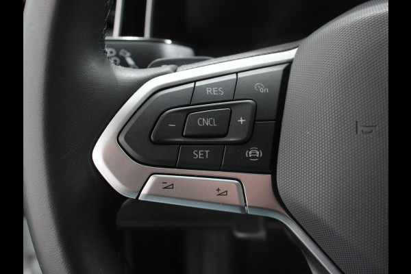 Volkswagen Polo 1.0 TSI DSG R-Line Navigatie Apple Carplay/Android Auto Adaptive Cruise Control Parkeersensoren Stoelverwarming Virtual Cockpit Ledverlichting Climate Control