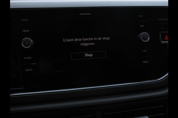 Volkswagen Polo 1.0 TSI DSG R-Line Navigatie Apple Carplay/Android Auto Adaptive Cruise Control Parkeersensoren Stoelverwarming Virtual Cockpit Ledverlichting Climate Control