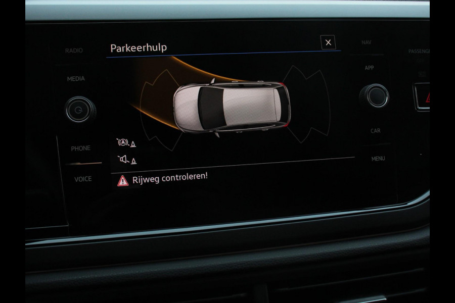 Volkswagen Polo 1.0 TSI DSG R-Line Navigatie Apple Carplay/Android Auto Adaptive Cruise Control Parkeersensoren Stoelverwarming Virtual Cockpit Ledverlichting Climate Control