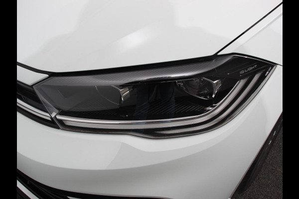 Volkswagen Polo 1.0 TSI DSG R-Line Navigatie Apple Carplay/Android Auto Adaptive Cruise Control Parkeersensoren Stoelverwarming Virtual Cockpit Ledverlichting Climate Control