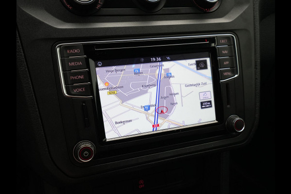 Volkswagen Caddy 2.0 TDI L1H1 BMT Highline Navigatie Pdc Voorruitverwarming Cruise