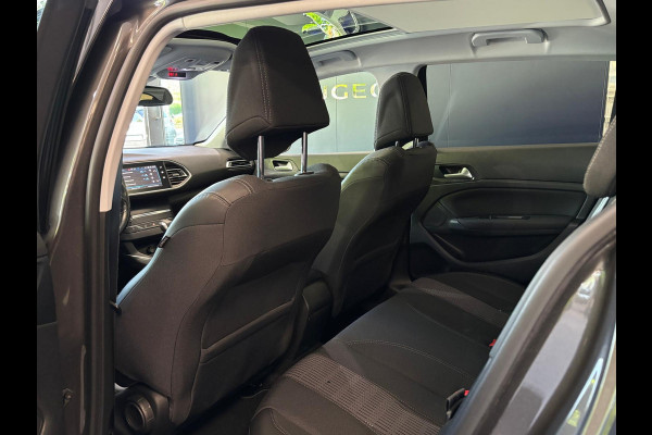 Peugeot 308 1.2 PureTech Allure | Automaat | Nav | Pano dak | Led koplampen | keyless | A. camera | Org NL | Dealeronderhouden