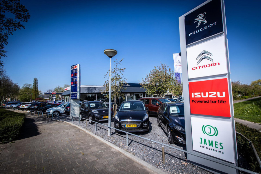 Peugeot 308 1.2 PureTech Allure | Automaat | Nav | Pano dak | Led koplampen | keyless | A. camera | Org NL | Dealeronderhouden