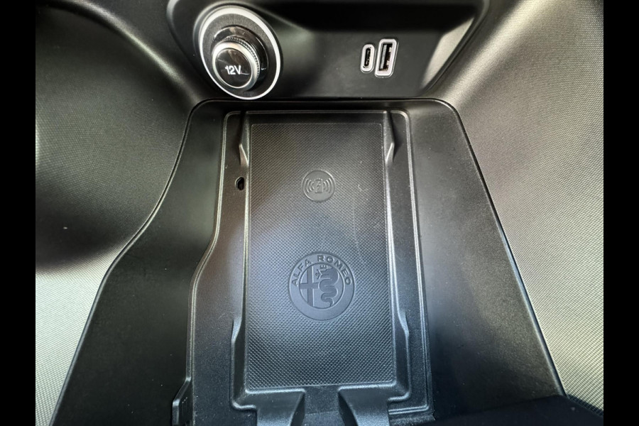 Alfa Romeo Tonale 1.5T Hybrid Edizione Speciale Stoelventilatie/ verwarming Climate control Apple Carplay Android Leder