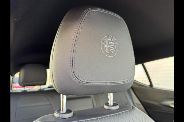 Alfa Romeo Tonale 1.5T Hybrid Edizione Speciale Stoelventilatie/ verwarming Climate control Apple Carplay Android Leder