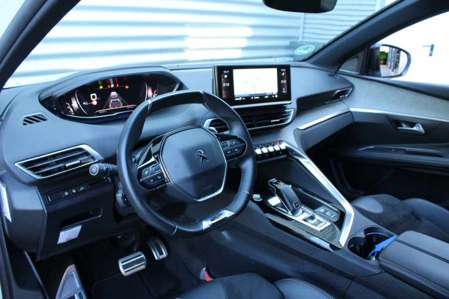 Peugeot 3008 1.2 PureTech 131pk Blue Lease GT AUTOMAAT NL-Auto NAP BTW Clima Cruise Navi 360 Camera Carplay Keyless LMV
