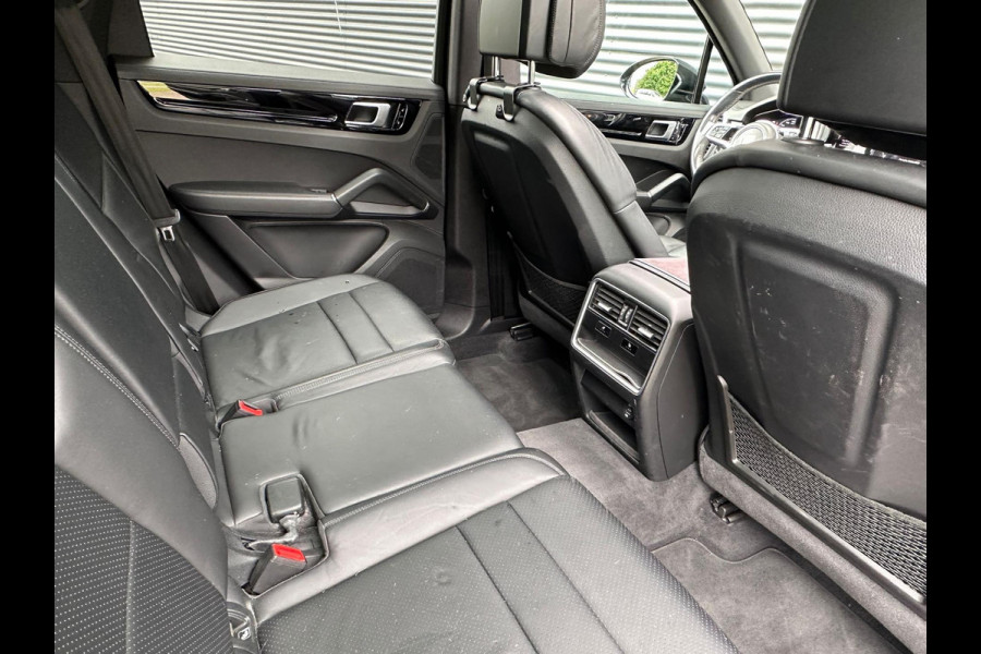 Porsche Cayenne 3.0 | SportDesign - PANO - Dealer ond - VOL!