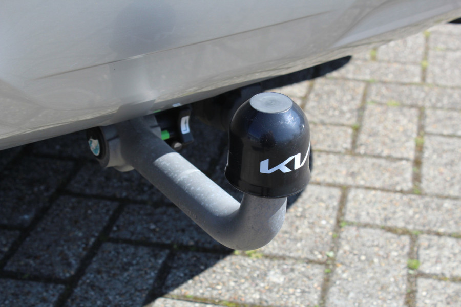 Kia Sportage 1.6-150pk T-GDi MHEV ComfortLine. Keurig nette Kia, trekgewicht 1.650kg ! Trekhaak, metallic lak, LM wielen,