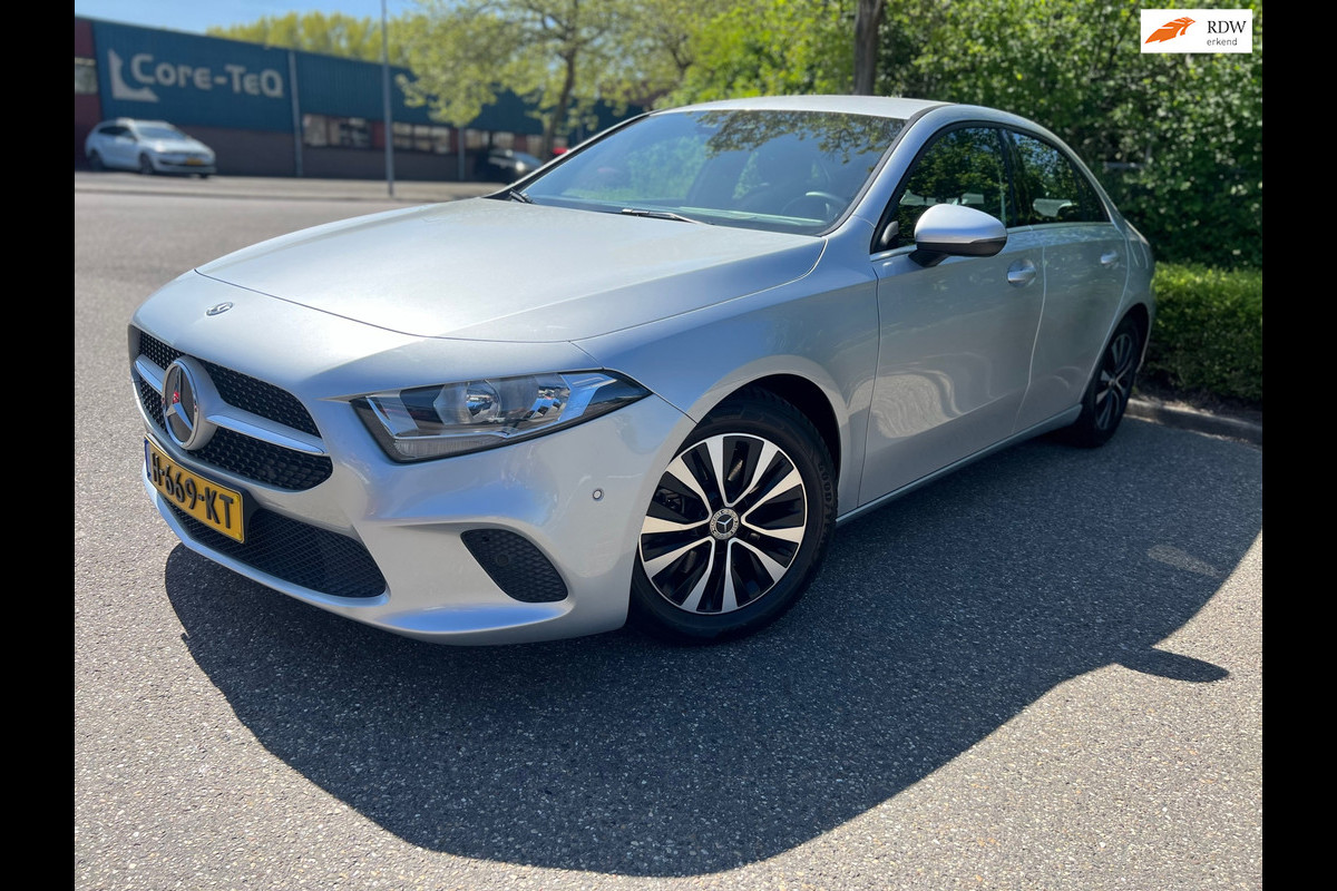 Mercedes-Benz A-Klasse 200 Business Solution Limousine Mercedes-Benz A-Klasse 200 Business Solution Limousine