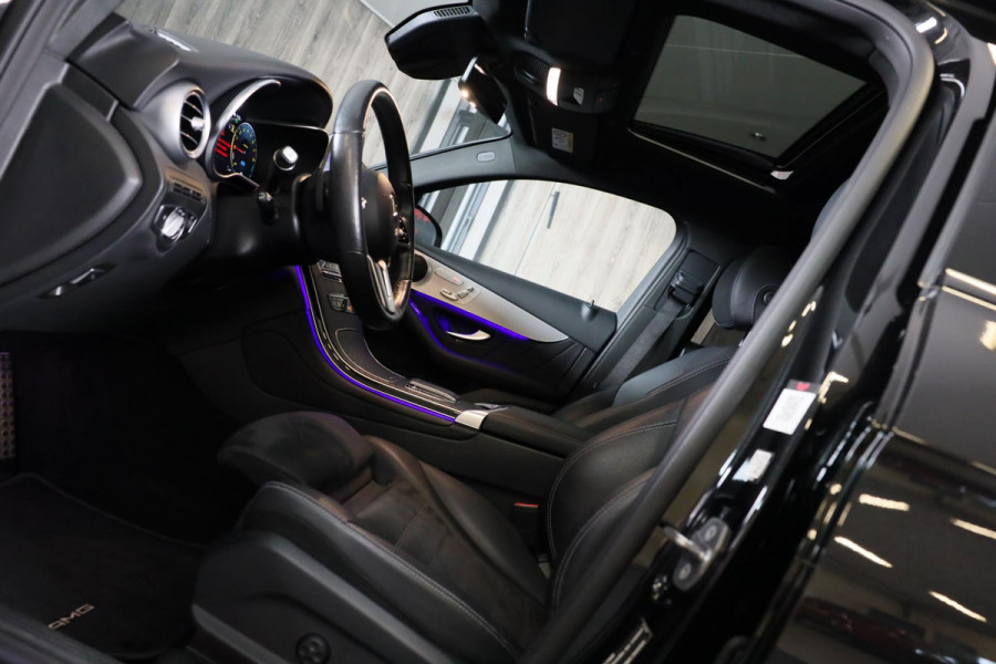 Mercedes-Benz GLC Coupé 300e 4MATIC AMG 63 Look / Memory / Digital Cockpit / Open Dak / Camera / Acc / Trekhaak / Led