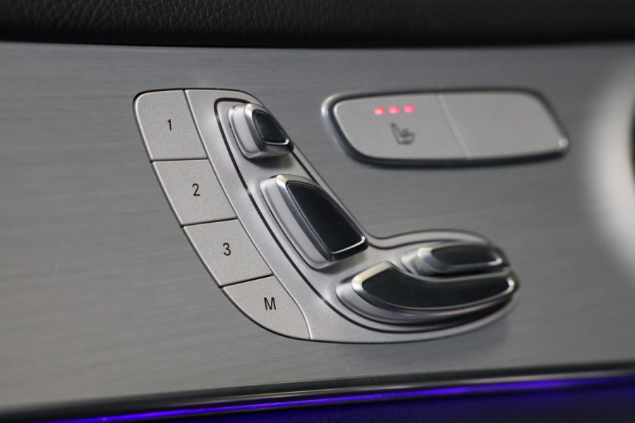 Mercedes-Benz GLC Coupé 300e 4MATIC AMG 63 Look / Memory / Digital Cockpit / Open Dak / Camera / Acc / Trekhaak / Led