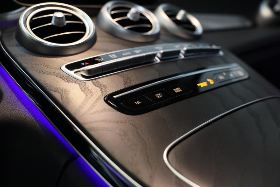 Mercedes-Benz GLC Coupé 300e 4MATIC AMG 63 Look / Memory / Digital Cockpit / Open Dak / Camera / Acc / Trekhaak / Led