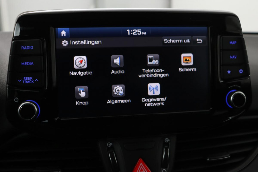 Hyundai i30 1.0 T-GDI First Edition | Carplay | Camera | Full LED | Navigatie | Parkeerhulp | Climate control | Cruise control | Bluetooth
