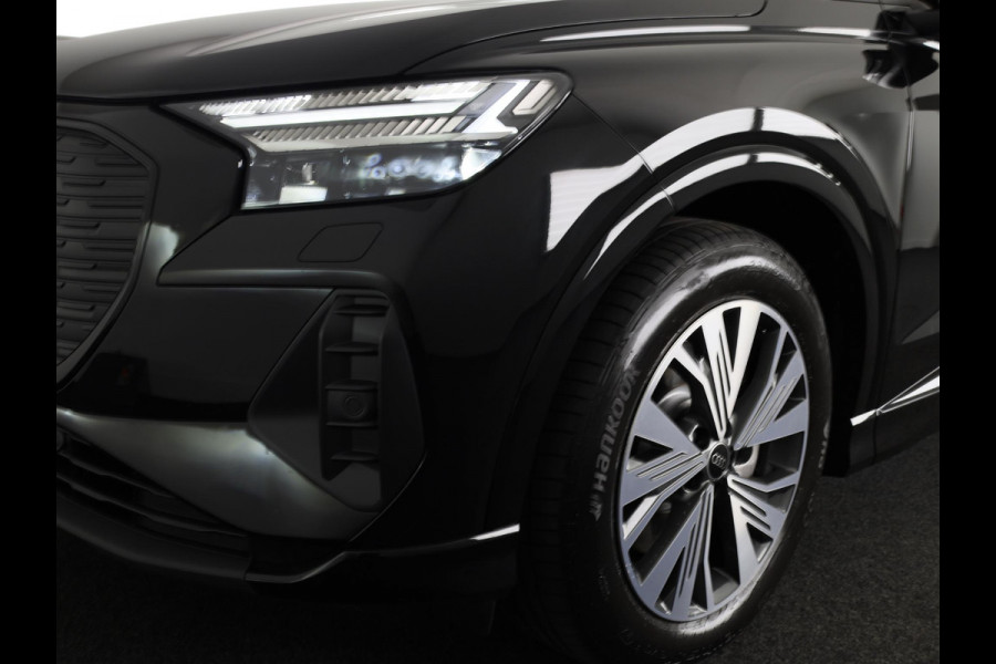 Audi Q4 e-tron 45 quattro Advanced edition 82 kWh 286pk | Adaptieve cruise controle | Parkeercamera achter | Optiekpakket zwart Plus