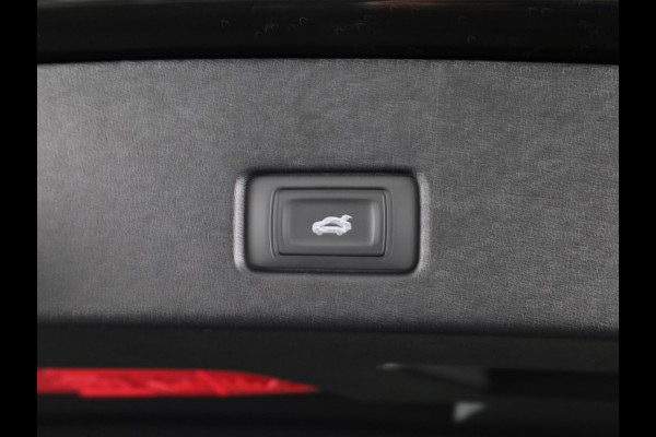 Audi Q4 e-tron 45 quattro Advanced edition 82 kWh 286pk | Adaptieve cruise controle | Parkeercamera achter | Optiekpakket zwart Plus