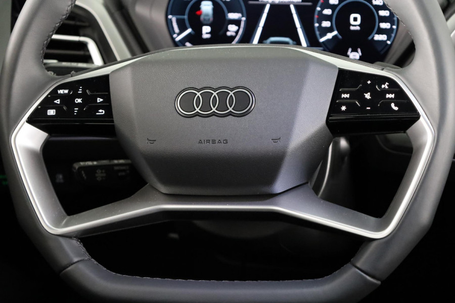 Audi Q4 e-tron 45 quattro Advanced edition 82 kWh 286pk | Adaptieve cruise controle | Parkeercamera achter | Optiekpakket zwart Plus