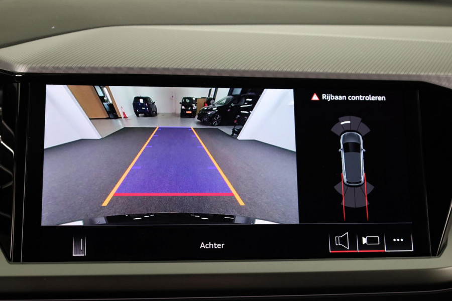 Audi Q4 e-tron 45 quattro Advanced edition 82 kWh 286pk | Adaptieve cruise controle | Parkeercamera achter | Optiekpakket zwart Plus