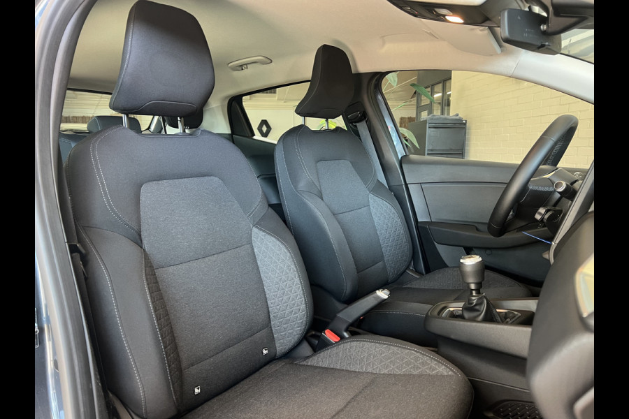 Renault Clio 1.0 TCe Business Zen Navi | PDC | Airco | Carplay | Cruise Control | Dealer Onderhouden!