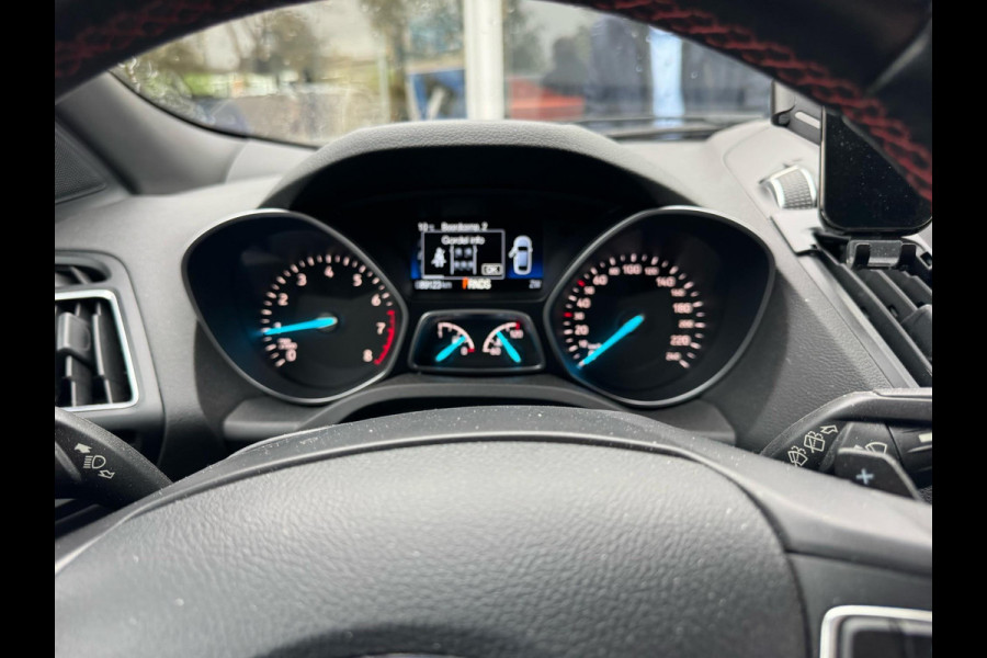 Ford Kuga 1.5 EcoBoost ST Line 184pk Automaat | Trekhaak | Winterpack | Achteruitrijcamera | SYNC 3 | Carplay, Android auto