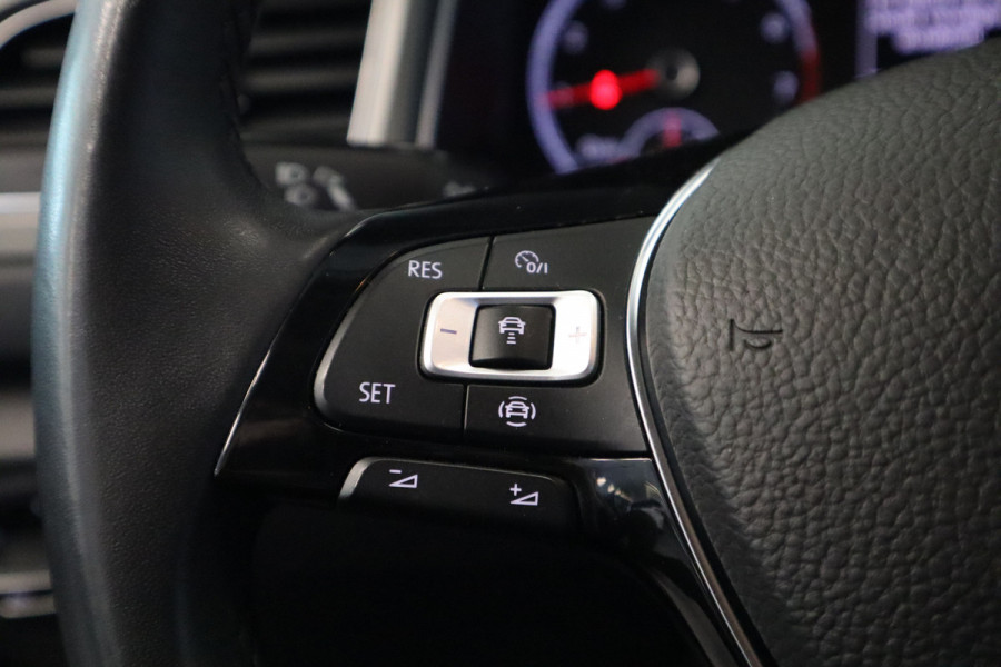 Volkswagen T-Roc 1.0 TSI Style 16LMV Cruise Control Airco