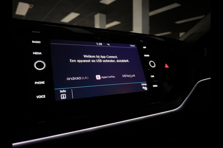 Volkswagen Polo 1.0 TSI R-LINE Clima|Carplay | Leder | PDC |