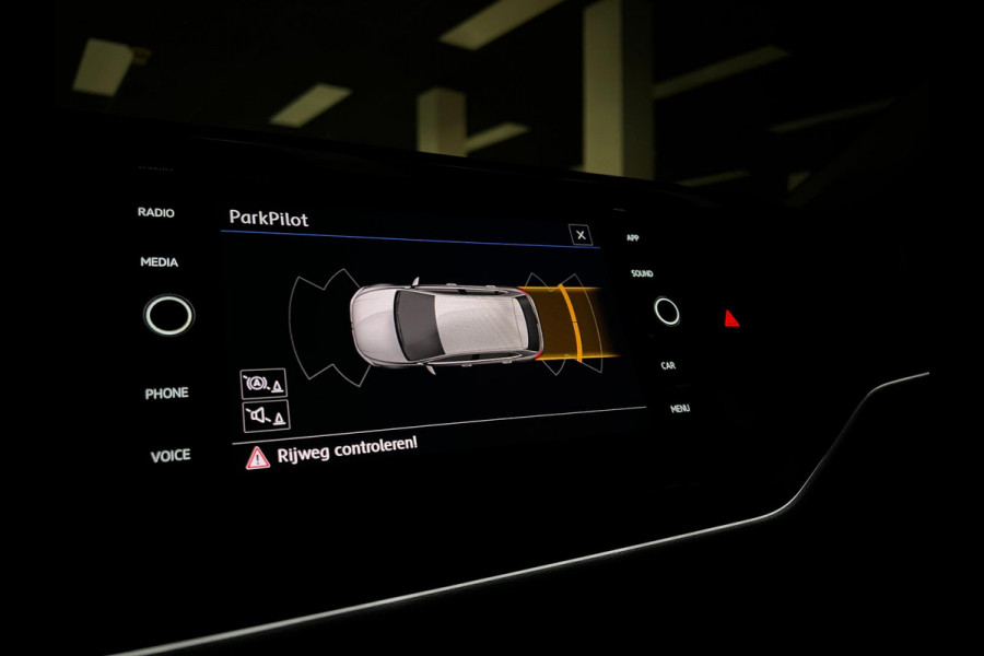 Volkswagen Polo 1.0 TSI R-LINE Clima|Carplay | Leder | PDC |