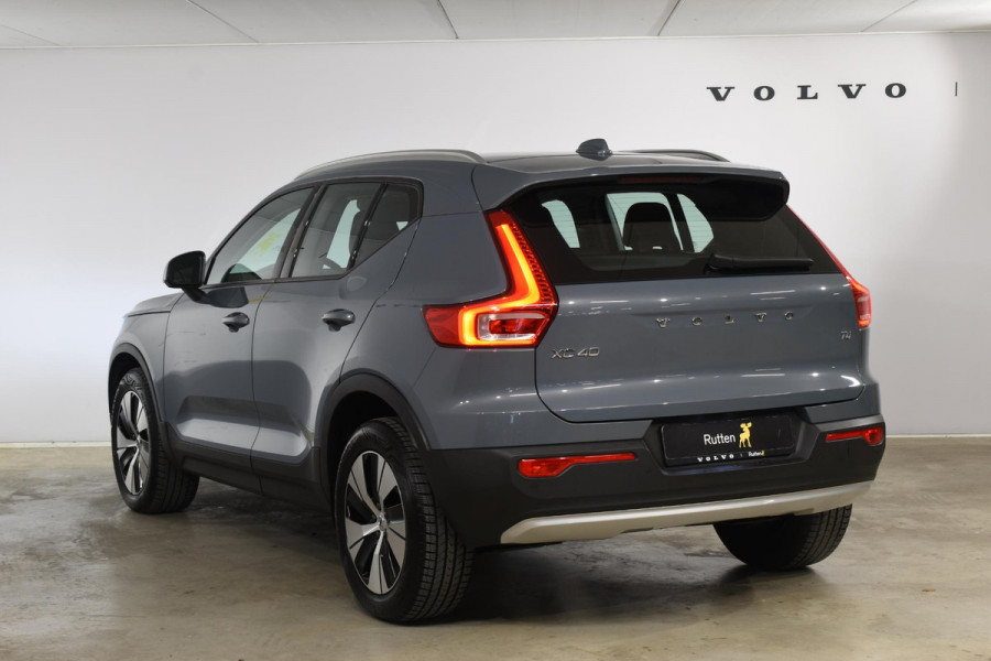 Volvo XC40 T4 190PK R-Design / Navigatie / Camera / Elektrische Stoelen / Adaptieve Cruisecontrol / Elektrische Achterklep / LM Velgen / Trekhaak /