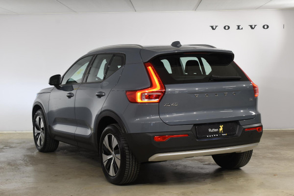 Volvo XC40 T4 190PK R-Design / Navigatie / Camera / Elektrische Stoelen / Adaptieve Cruisecontrol / Elektrische Achterklep / LM Velgen / Trekhaak /