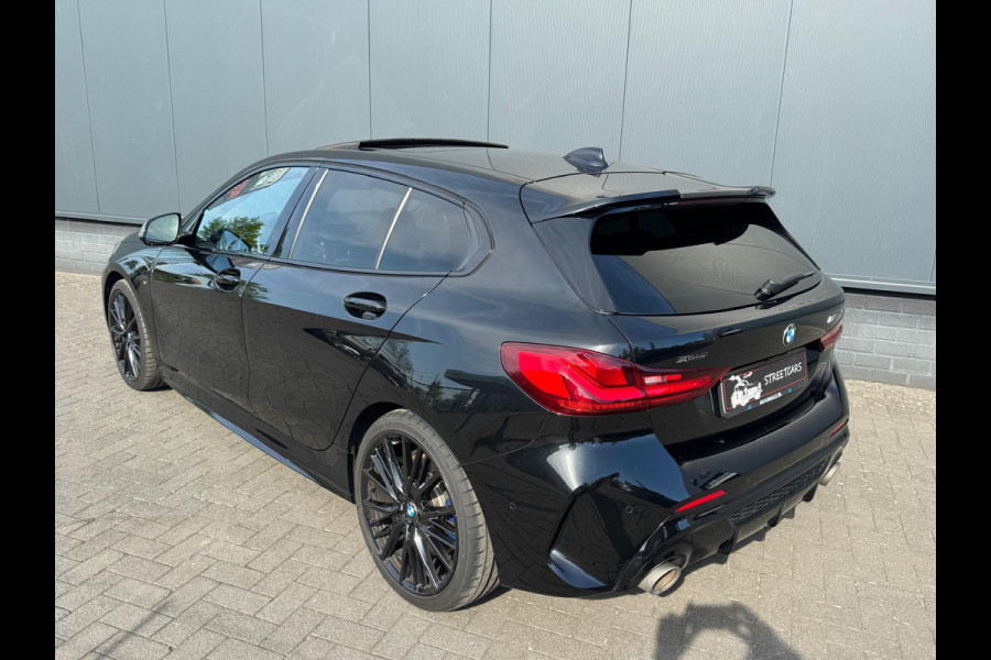 BMW 1-serie M135i xDrive High Executive Pano/cam/Full!