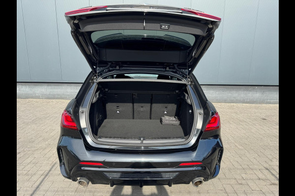 BMW 1-serie M135i xDrive High Executive Pano/cam/Full!