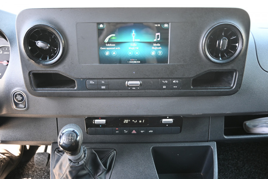 Mercedes-Benz Sprinter 317 CDI L2H2 RWD MBUX met 360 graden camera en parkeersensoren, Geveerde stoel, Etc.