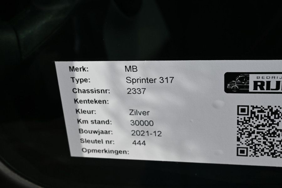 Mercedes-Benz Sprinter 317 CDI L2H2 RWD MBUX met 360 graden camera en parkeersensoren, Geveerde stoel, Etc.
