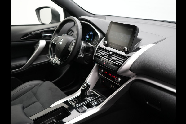 Mitsubishi Eclipse Cross 2.4 Business Intense+ Plug In Hybrid Dealer O.H. PHEV | Alcantara Sportstoelen Verwarmd | Adaptive Cruise | Navigatie | 360 Camera | Apple Carplay | Stoel & Stuurverwarming | DAB |