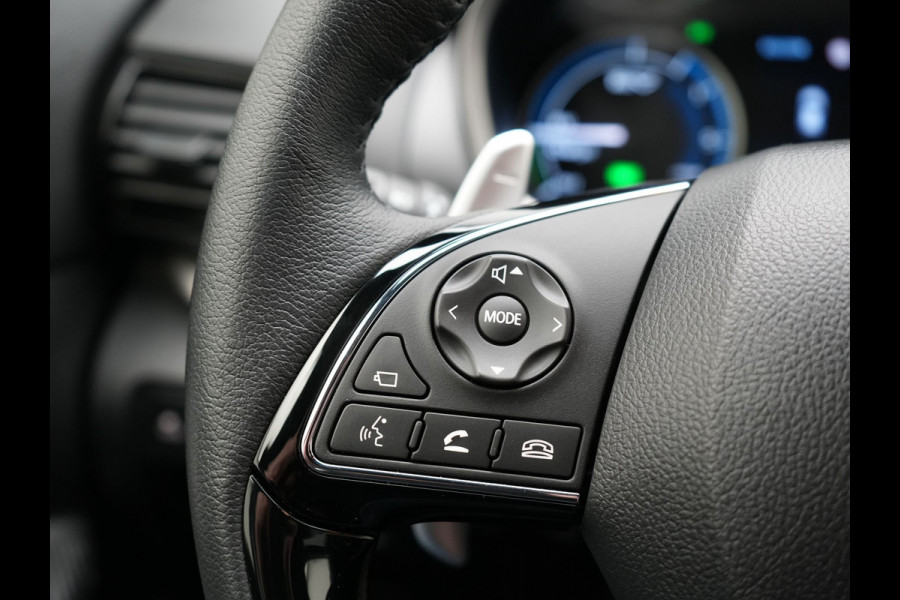 Mitsubishi Eclipse Cross 2.4 Business Intense+ Plug In Hybrid Dealer O.H. PHEV | Alcantara Sportstoelen Verwarmd | Adaptive Cruise | Navigatie | 360 Camera | Apple Carplay | Stoel & Stuurverwarming | DAB |