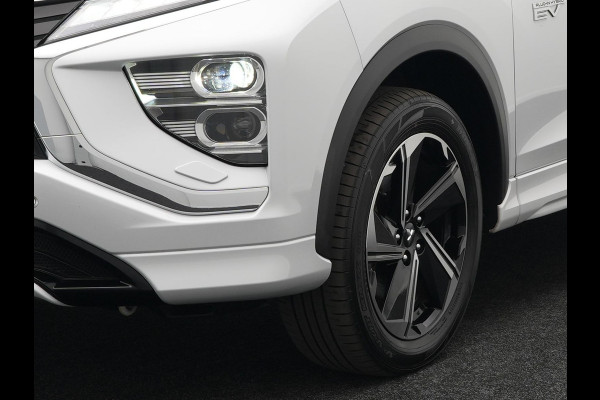 Mitsubishi Eclipse Cross 2.4 Business Intense+ Plug In Hybrid Dealer O.H. PHEV | Alcantara Sportstoelen Verwarmd | Adaptive Cruise | Navigatie | 360 Camera | Apple Carplay | Stoel & Stuurverwarming | DAB |
