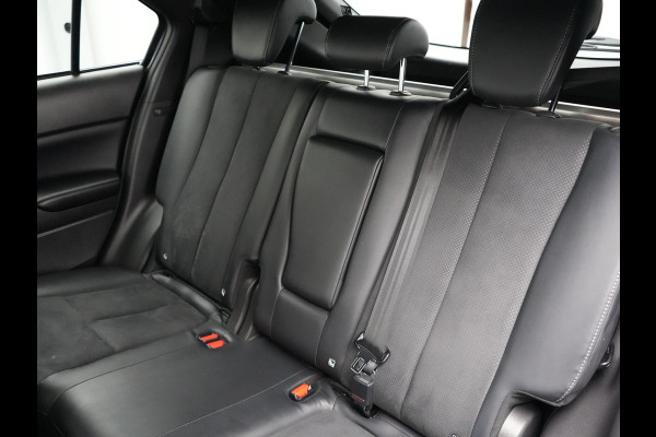 Mitsubishi Eclipse Cross 2.4 Business Intense+ Plug In Hybrid Dealer O.H. PHEV | Alcantara Sportstoelen Verwarmd | Adaptive Cruise | Navigatie | 360 Camera | Apple Carplay | Stoel & Stuurverwarming | DAB |
