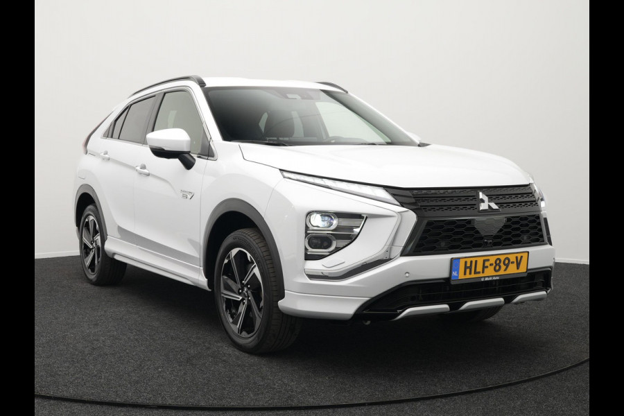 Mitsubishi Eclipse Cross 2.4 Business Intense+ Plug In Hybrid Dealer O.H. PHEV | Alcantara Sportstoelen Verwarmd | Adaptive Cruise | Navigatie | 360 Camera | Apple Carplay | Stoel & Stuurverwarming | DAB |