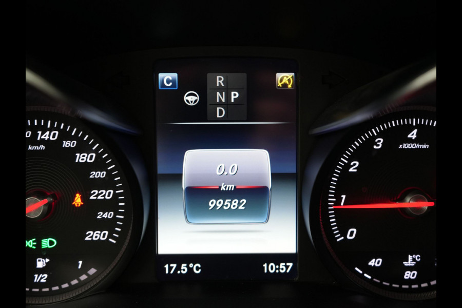 Mercedes-Benz GLC 250 4MATIC Prestige AMG | Luchtvering | Adaptive Cruise | Navigatie | 360 Camera | Half Lederen Sportstoelen Verwarmd |  19'' Licht Metaal |