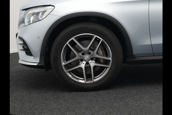 Mercedes-Benz GLC 250 4MATIC Prestige AMG | Luchtvering | Adaptive Cruise | Navigatie | 360 Camera | Half Lederen Sportstoelen Verwarmd |  19'' Licht Metaal |