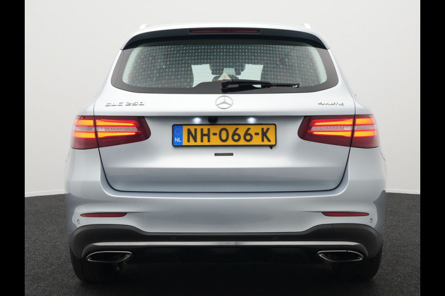 Mercedes-Benz GLC 250 4MATIC Prestige AMG | Luchtvering | Adaptive Cruise | Navigatie | 360 Camera | Half Lederen Sportstoelen Verwarmd |  19'' Licht Metaal |
