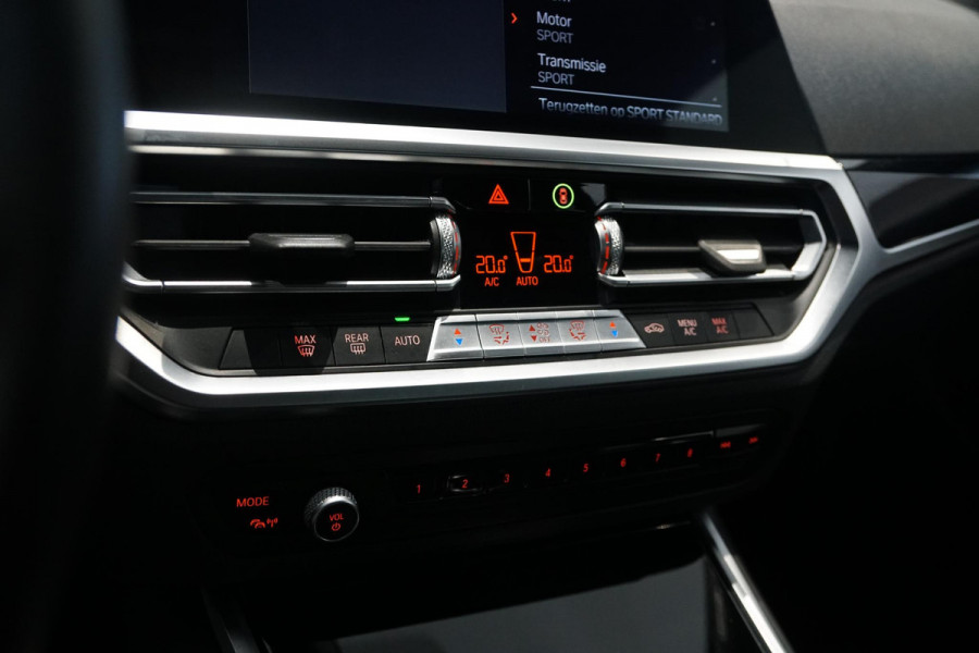 BMW 3 Serie Touring 318i High Executive *INCL. BTW* + HEAD-UP / SPORTSTOEL